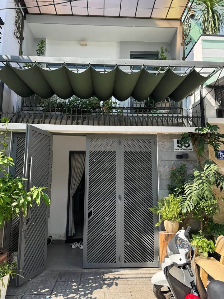 Bán nhà đẹp hoàn công tại khu tái định cư Phước Long, gần biển Nha Trang, giá 6.95 tỷ