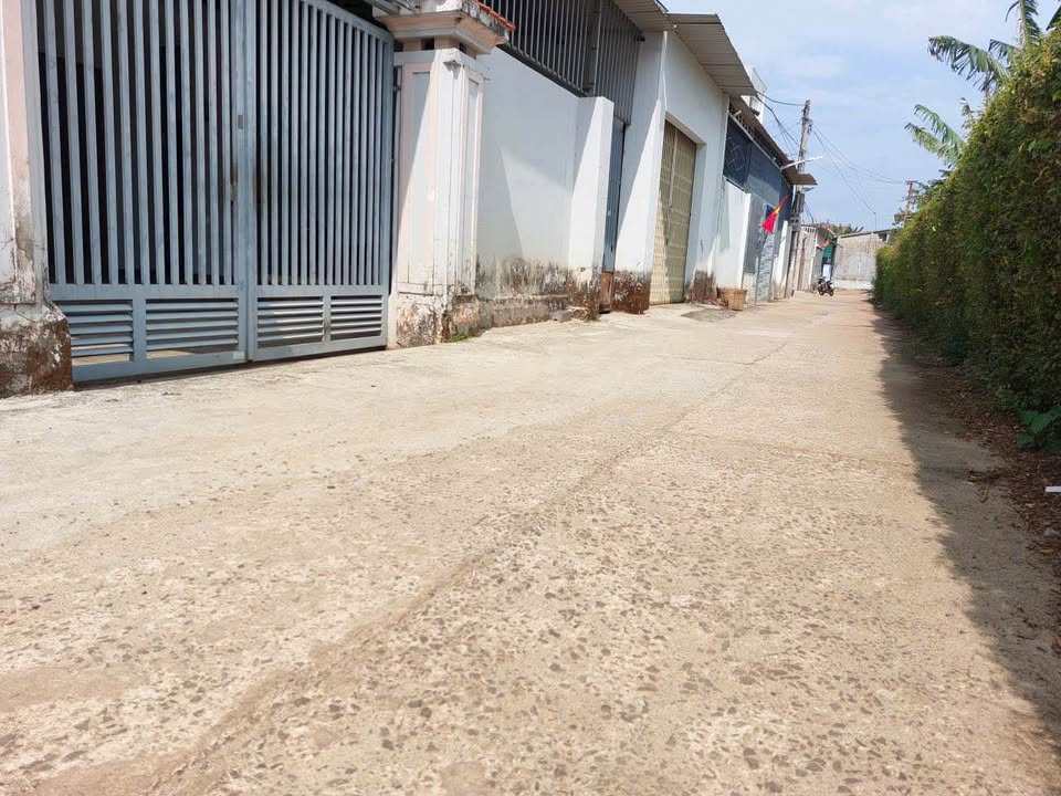 Bán đất hẻm Vạn Xuân, phường Buôn Ma Thuột, giá 2.25 tỷ