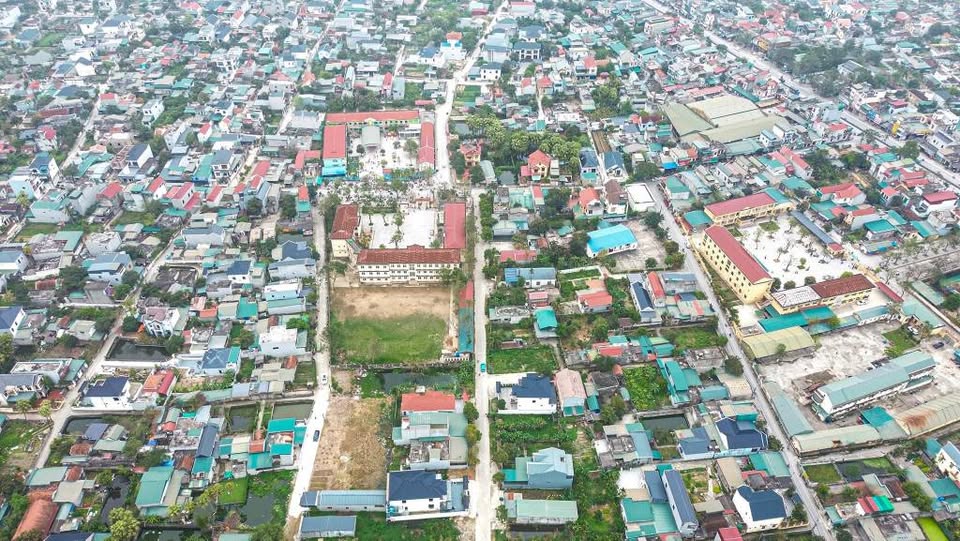 Bán nhanh lô đất trung tâm thị trấn Quảng Xương, kinh doanh được