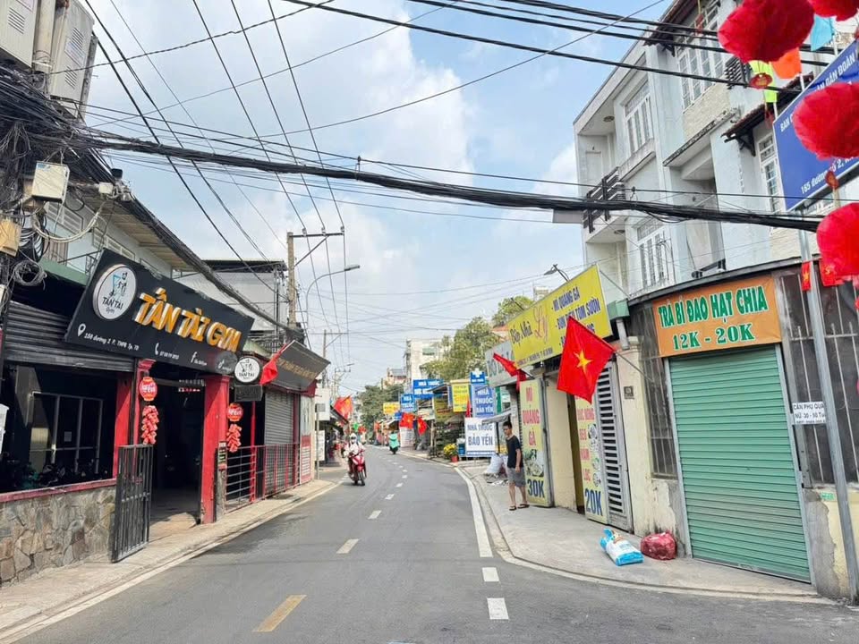 Bán nhà 2 tầng tại phường Tăng Nhơn Phú, giá 3.35 tỷ