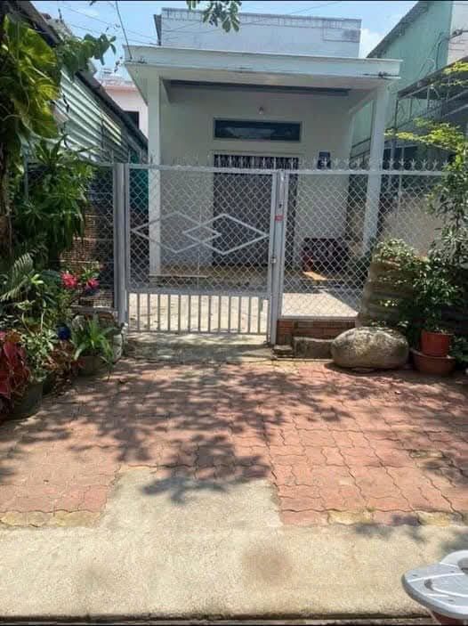 Bán gấp nhà cấp 4 mặt tiền đẹp đường Thích Thiện Chiếu, phường Tam Long, thành phố Hồ Chí Minh, giá 3.2 tỷ