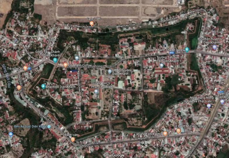 Chính chủ cho thuê mặt bằng kinh doanh mặt tiền đường Nguyễn Trãi, Diên Lạc