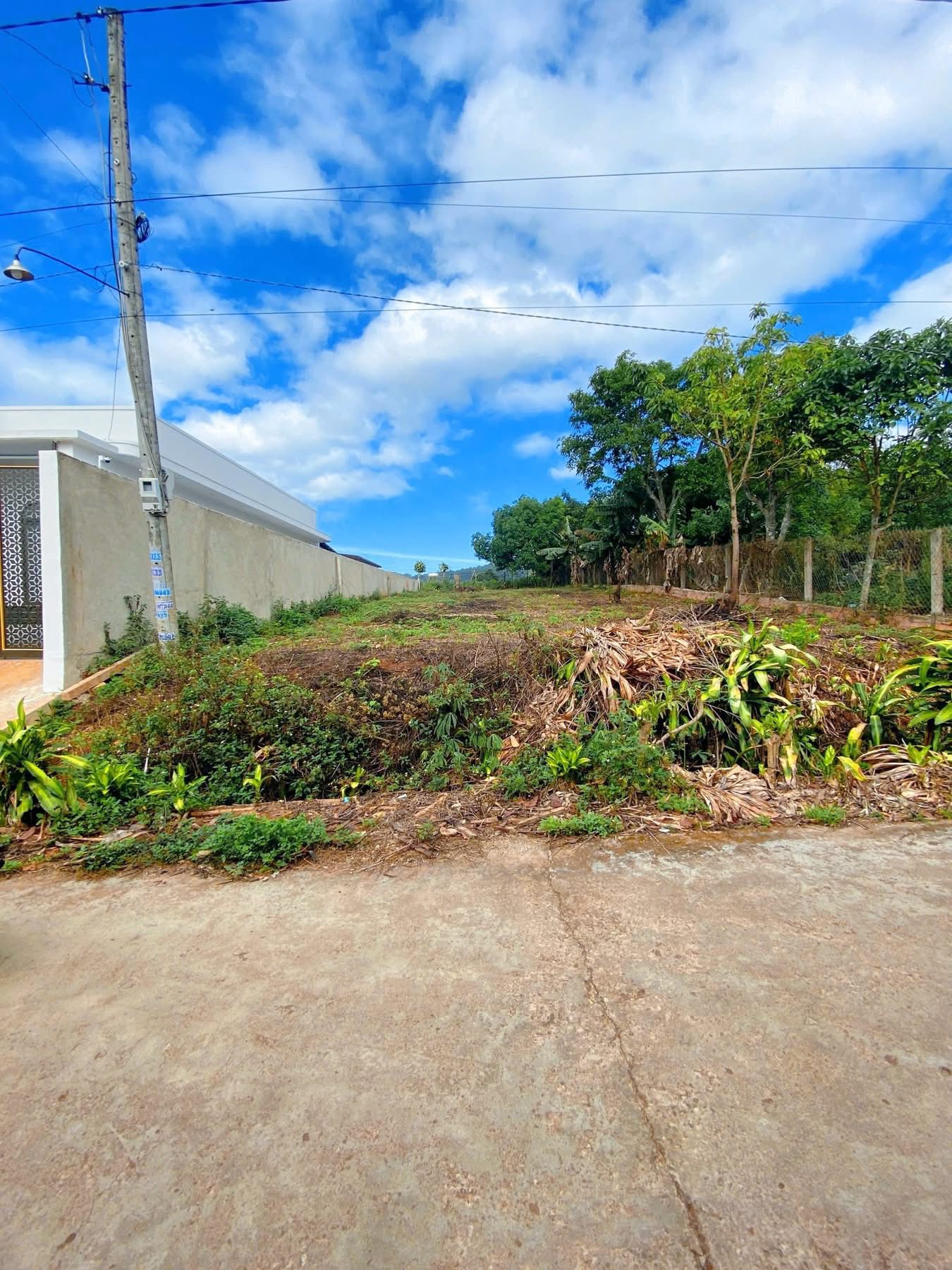 Bán đất tại Nam Ban, Lâm Hà, Lâm Đồng, gần đèn xanh đỏ, giá 1 tỷ