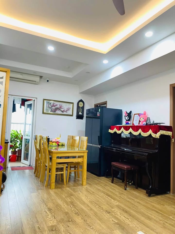 Bán chung cư Quân đội, 75m2, đường Lý Sơn, Long Biên, 3 phòng ngủ, tầng cao, giá 5.1 tỷ