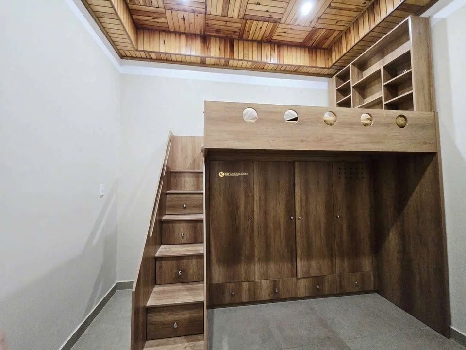 Bán nhà Đà Lạt, 65m2, đường xe hơi lớn bằng phẳng, giá 3.8 tỷ