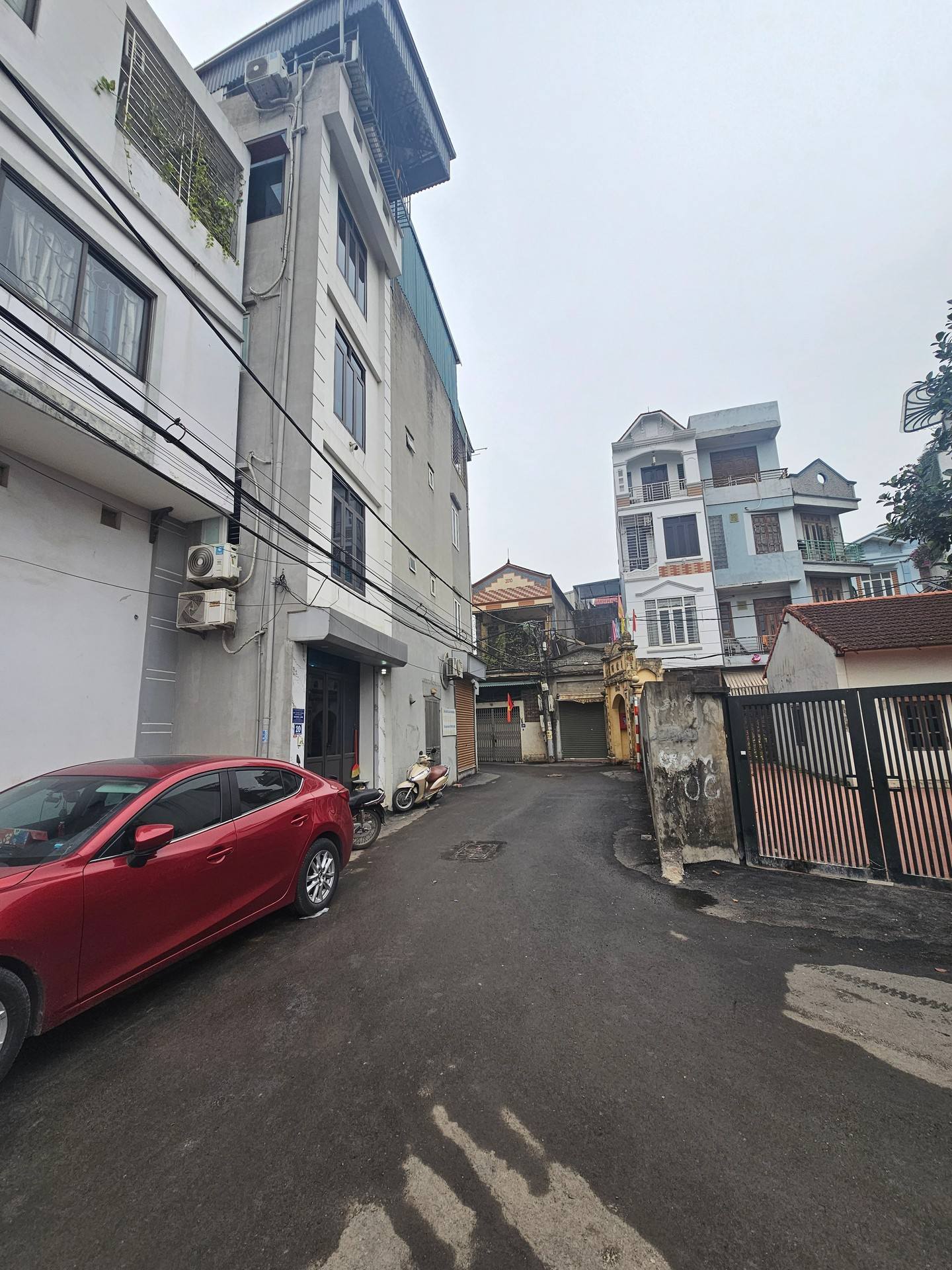 Bán nhà đẹp Quang Tiến, ô tô vào nhà, giá 9.5 tỷ