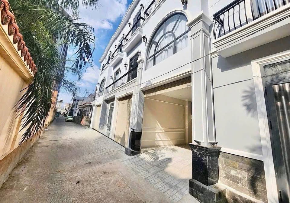 Bán gấp nhà 1 trệt 2 lầu phường Tân Phong cũ, ngay nhà thờ Phúc Hải, khu trung tâm Biên Hòa, giá 4.5 tỷ