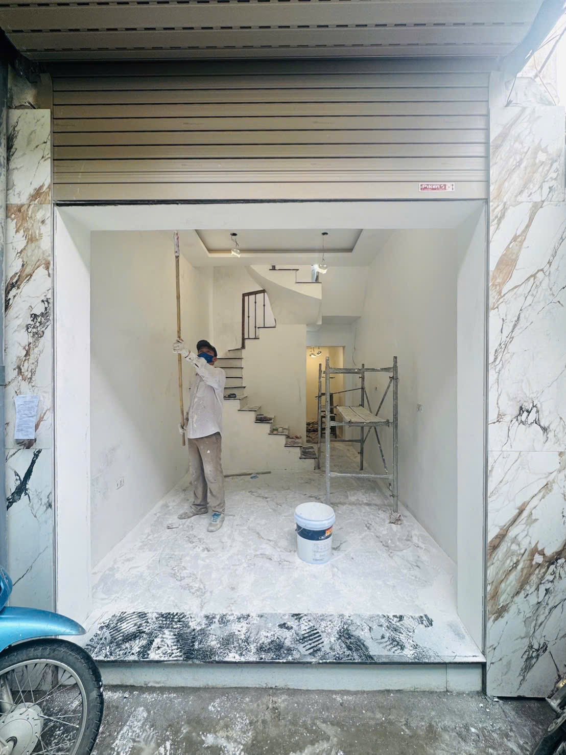 Bán nhà đẹp Tân Mai, 20m ra mặt phố, ngõ thông, full nội thất, hơn 6 tỷ