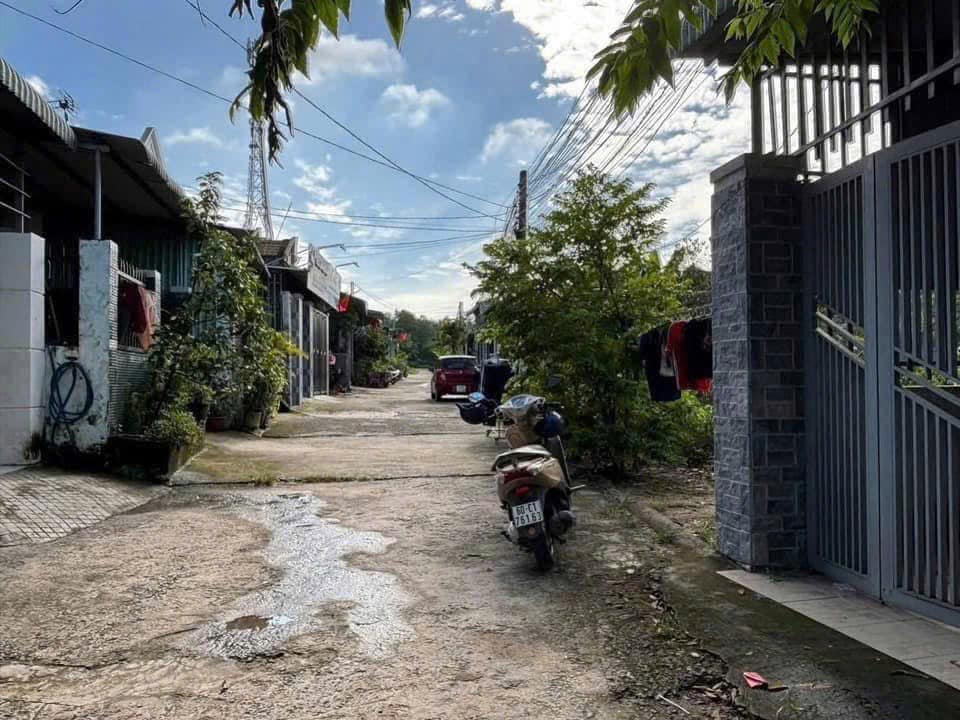 Bán nhà riêng huyện Long Thành, tỉnh Đồng Nai, giá 4 tỷ