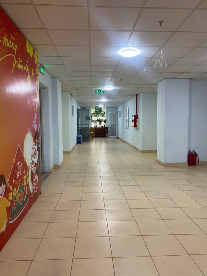 Bán căn chung cư Huỳnh Thúc Kháng, Chùa Láng, Đống Đa, diện tích 69m2, tầng 8