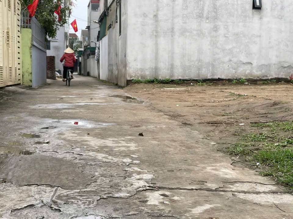 Bán đất ngõ đường Tuệ Tĩnh, phường Hà Huy Tập, gần bệnh viện y học cổ truyền