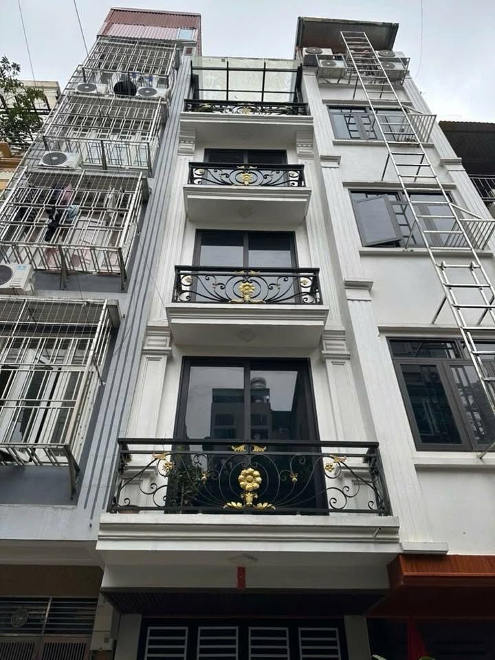 Bán nhà Lê Quang Đạo, 35m2 x 5 tầng, giá 8 tỷ