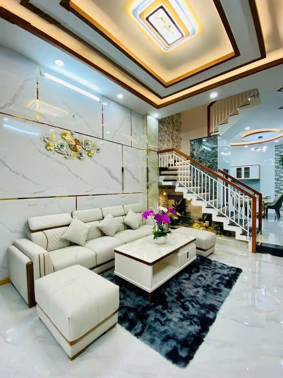 Cô Thắm về quê bán gấp nhà Phan Kế Bính,Đa Kao,Q1 giá 4Tỷ650/82,5m2 cho thuê 32tr gần chợ Đa Kao