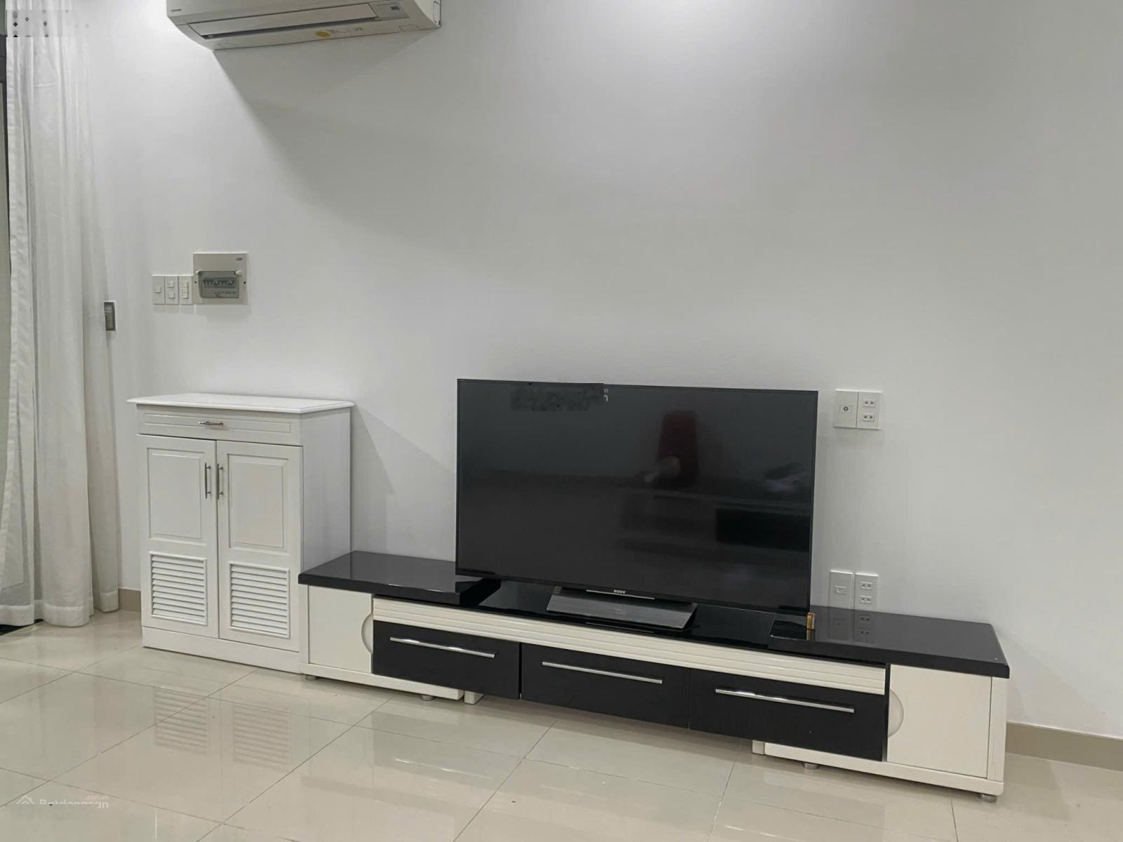 Cho Thuê Nhà Hầm 3 Lầu Có Thang Máy Mặt Tiền Đường Số KDC HimLam Q7