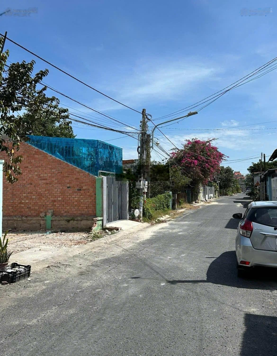 Chính chủ ngộp bán lô đất 149m2 (6m x 24m) giá 850 triệu gần ngay Coopmart Củ Chi, sổ hồng riêng