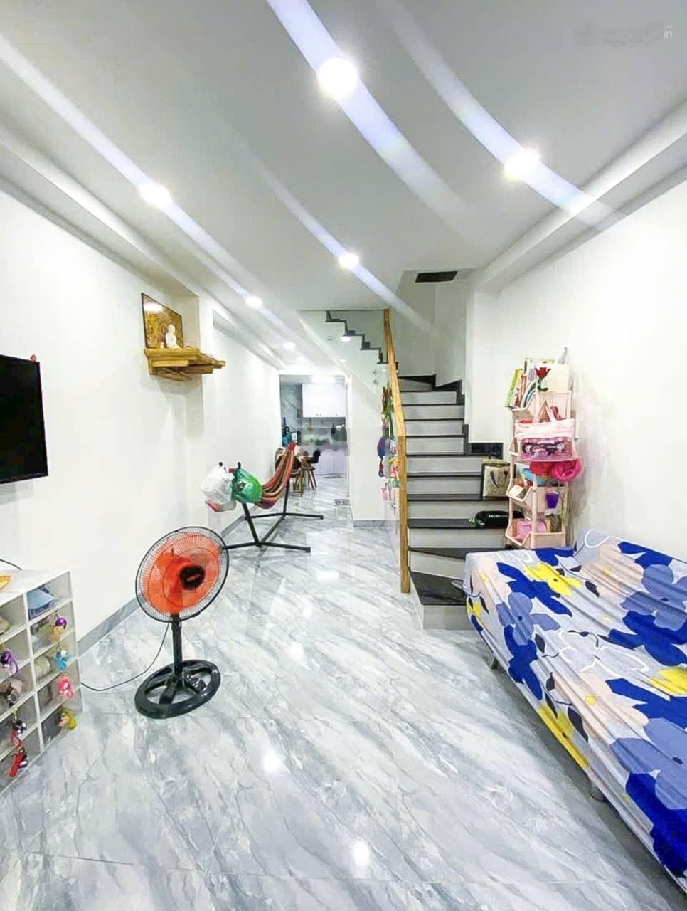 Bán nhà Tâm Huyết chính chủ sát bờ kè Trường Sa, 2PN 2WC Full nội thất 2 phút sang Quận 1