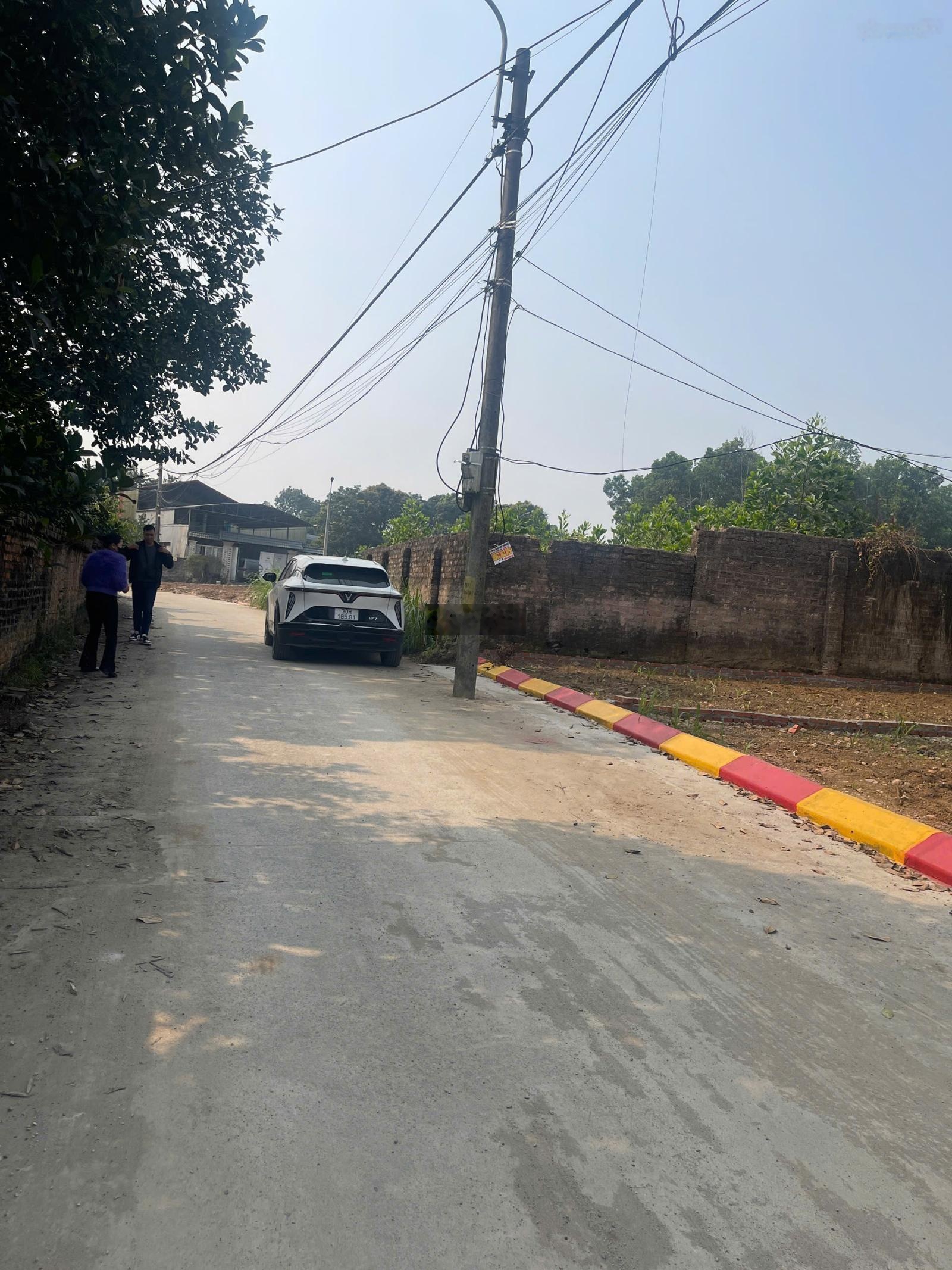 Em bán lô đất mặt đường nhựa 60m, full thổ cư, giá chỉ 2 tỷ