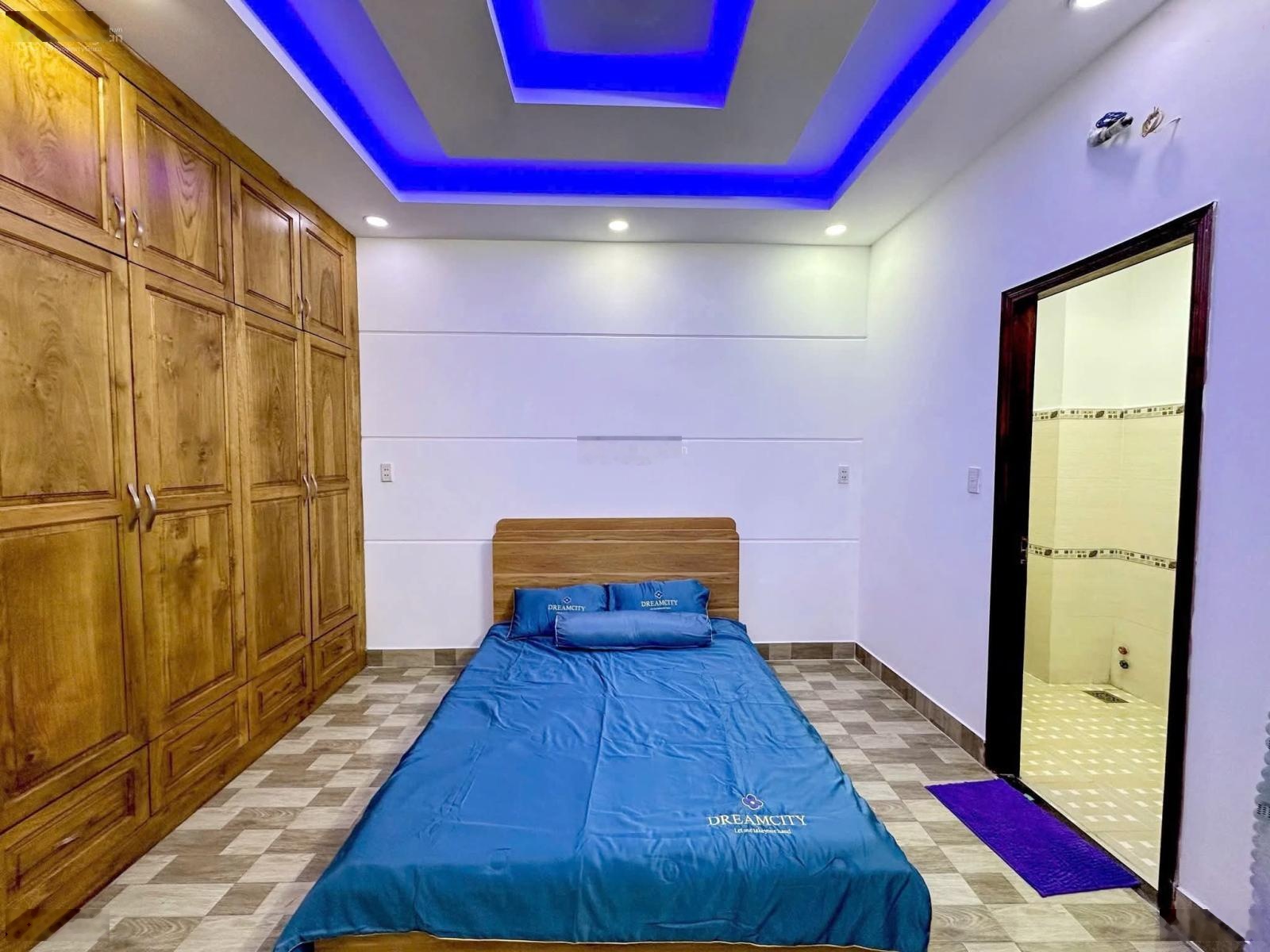 Bán gấp căn nhà nguyễn văn khối, p.thông tây hội, 2 tỷ 280, 80m2, có hđ thuê 20tr/th, shr