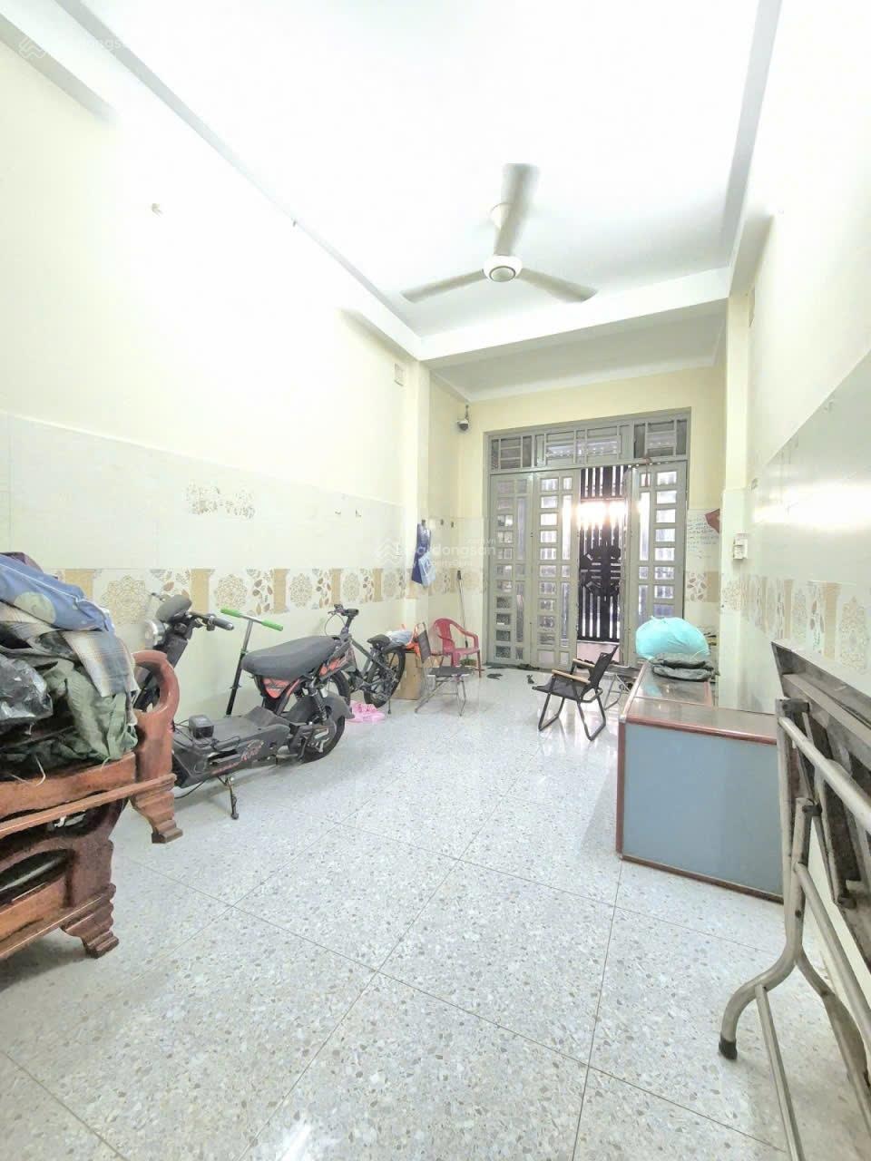 Chính chủ cần bán gấp nhà riêng giá rẻ 4 tầng -40m2 4PN,4WC Tân Bình Hồ Chí Minh chỉ với 5 tỷ 500