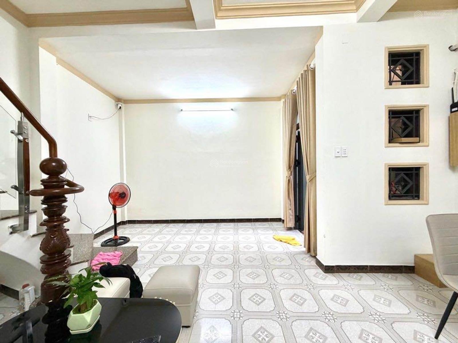 Nhà đẹp Lê Quang Định Bình Thạnh 40m2 gần mặt tiền giá tốt 3 tỷ 85