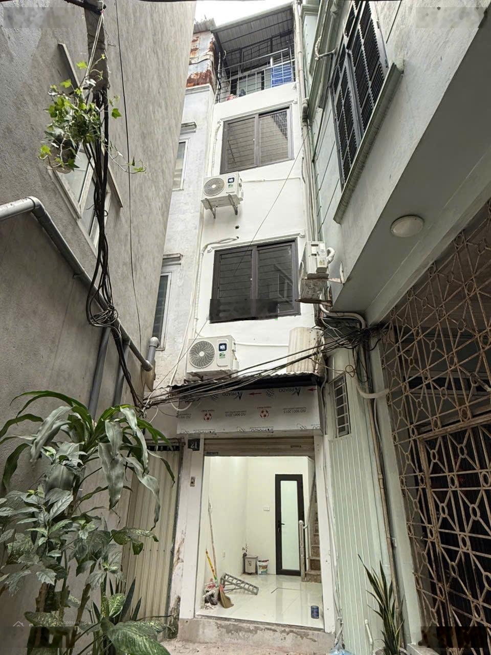 Bán gấp Nhà Riêng tại Yên Lãng - 2,15 tỷ, 9m2, 2PN, 4 tầng