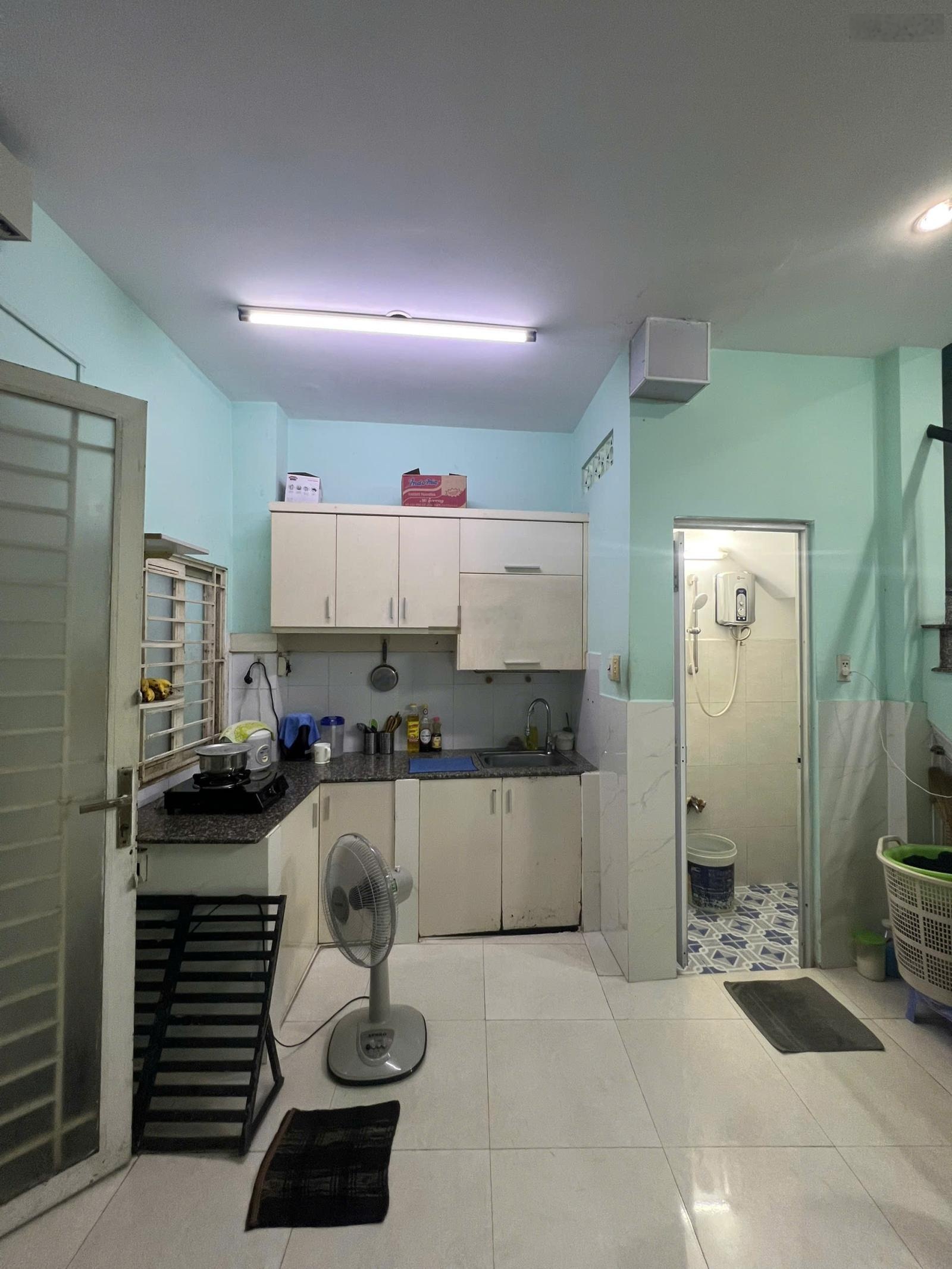 Bán nhà nhỏ tại trung tâm Phú Nhuận 24m2 (4x6) - 1T1L hẻm xe máy an ninh, đất sạch không QHLG