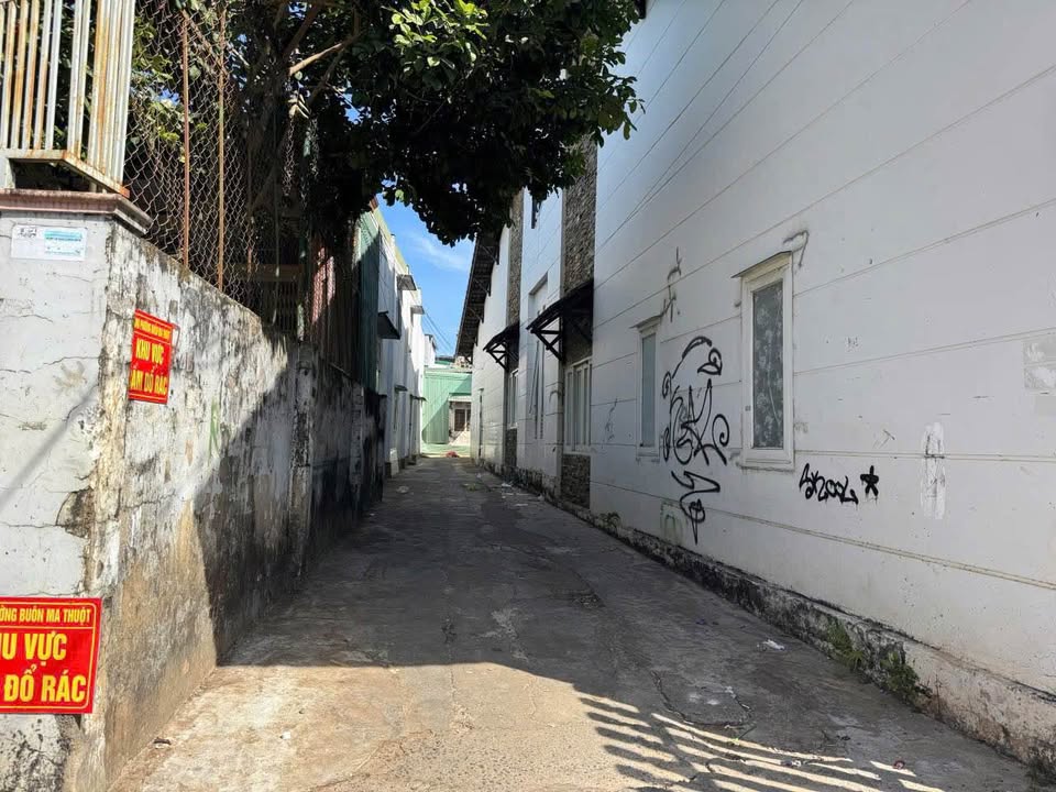 Bán nhà hẻm Nơ Trang Long, Buôn Ma Thuột, giá 1.75 tỷ