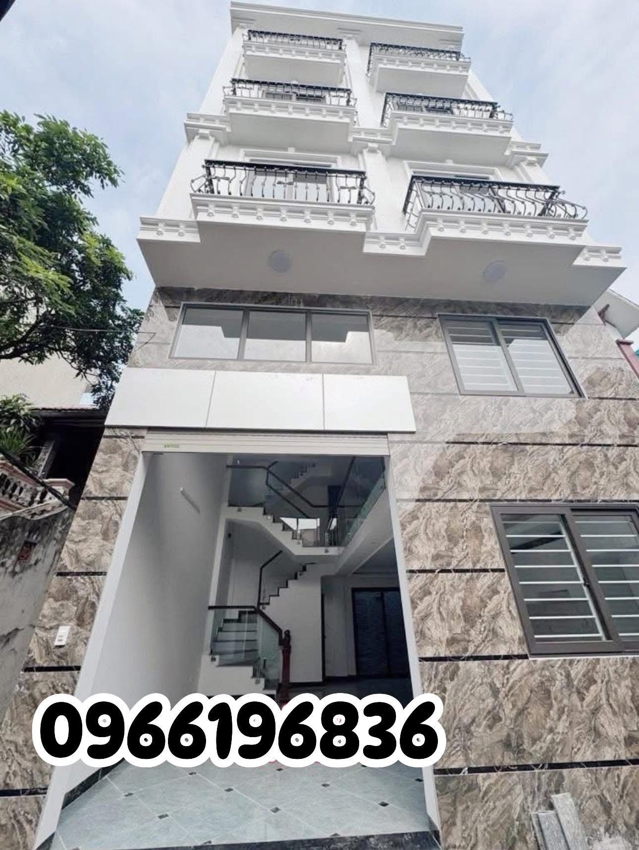 Bán nhà phong cách biệt thự giữa lòng Hà Nội, 60m2 xây mới, tiềm năng tăng giá