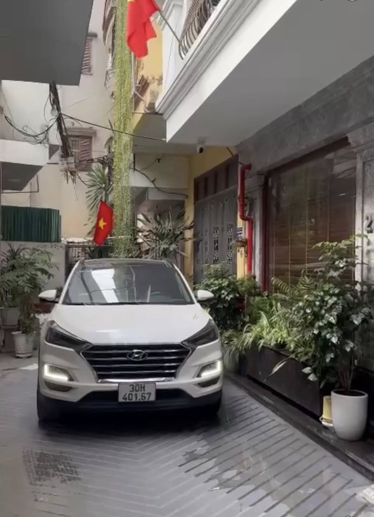 Bán nhà 7 tầng Kim Đồng, ô tô vào nhà, 60m2, 5.7m mặt tiền