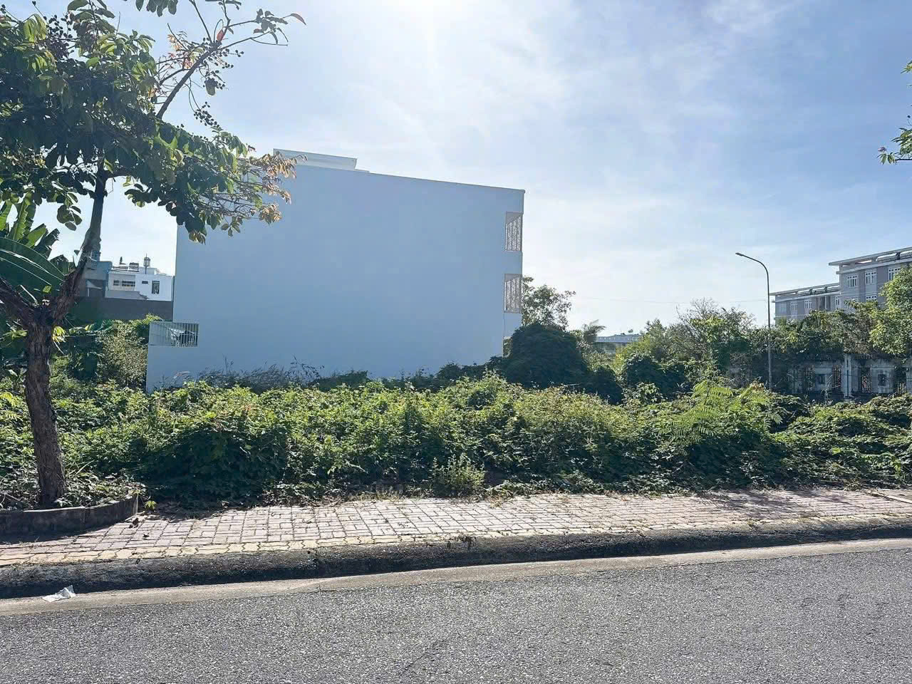 Bán đất mặt tiền đường Lê Hữu Trác, phường Long Tâm, Bà Rịa, sổ hồng riêng