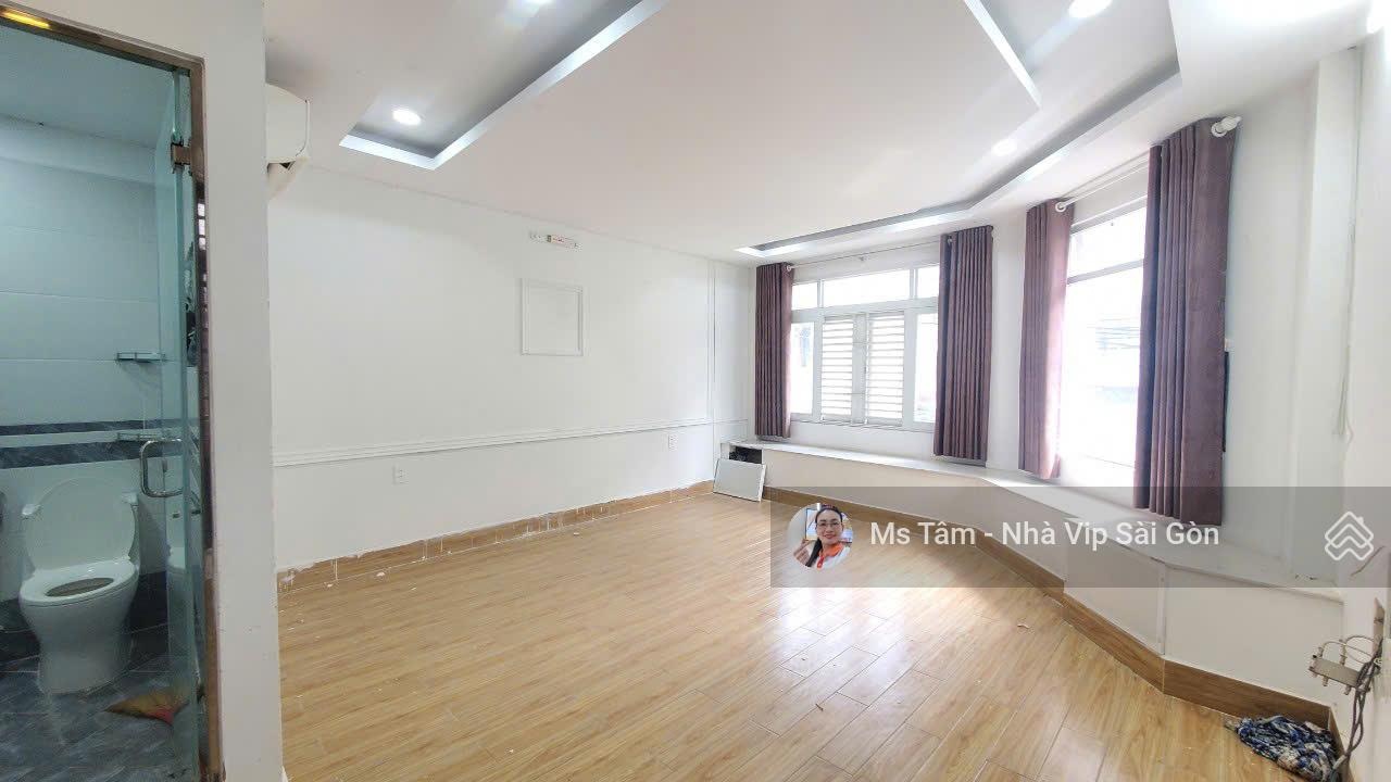 Bán nhà 2 mặt tiền Q1 chỉ 9,9 tỷ - 4 tầng tiện ở kết hợp KD - Sầm uất Trần Quang Khải giáp Đa Kao