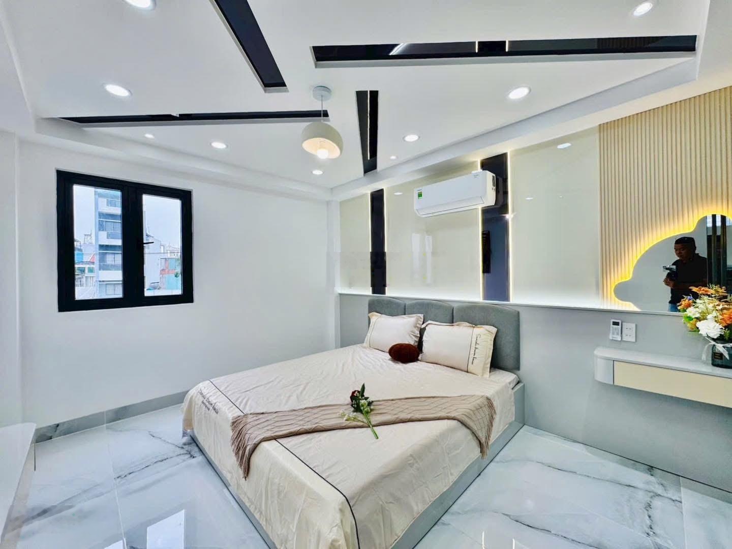 Đi định cư nước ngoài 2,78 tỷ chủ gửi bán gấp tại gò vấp. dt 79,9m2 (4,7x17m), shr, hđt 25 tr/1 th.