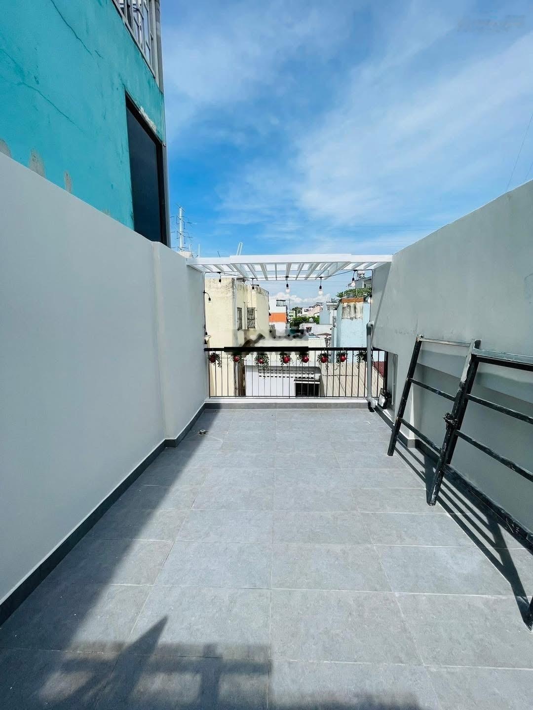 Bán nhà hẻm xe hơi ngang 6m siêu hiếm đường Ni Sư Huỳnh Liên, Tân Bình (DT hơn 93m2). Giá 5Tỷ030 TL