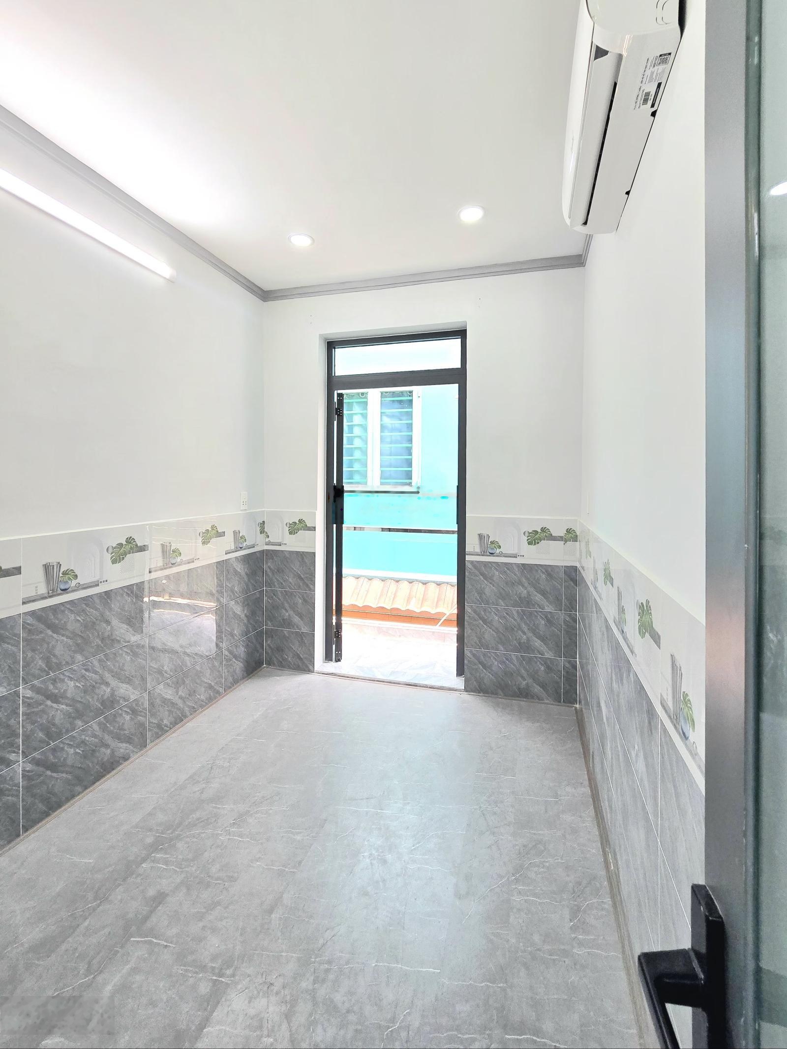 Bán nhà gần lộ Huỳnh Tấn Phát - giữ được sổ hồng ĐSH - công chứng nhà nước