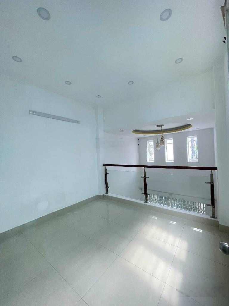 Choáng chỉ 3.45 tỷ nhà đẹp ở ngay Tây Thạnh, Tân Phú 48m2. HXH thông 2 tầng 2PN, 2WC