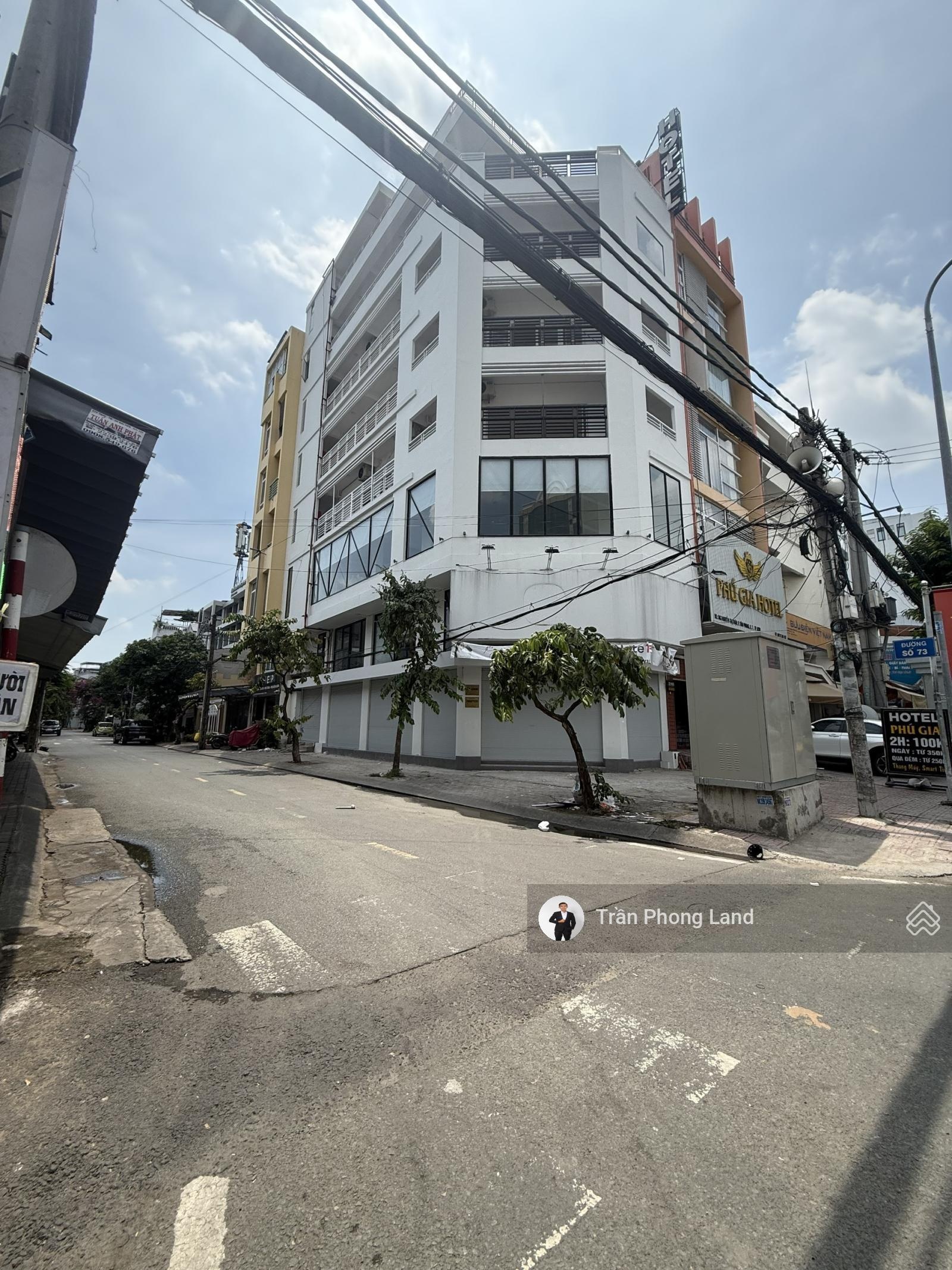 Chính chủ cho thuê nhà góc 2 mặt tiền 561A Nguyễn Thị Thập, Q7, 7x20m, trệt lửng 5 lầu, 0908140491