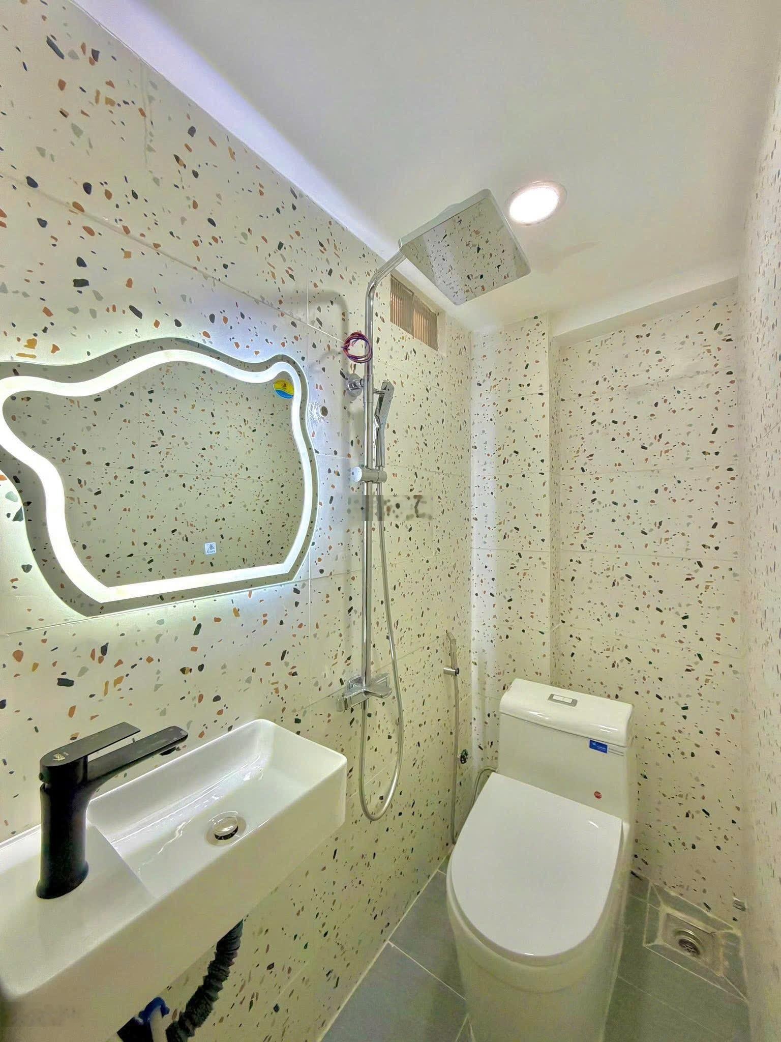 Chỉ một căn duy nhất Phan Văn Trị - Bình Thạnh 49m2 giá dưới 2 Tỷ còn sót lại