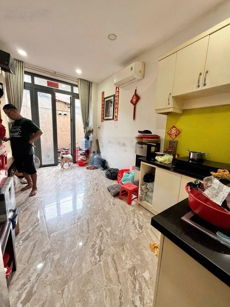 Nhà 2 tầng gần ĐH Công Thương, Tân Kỳ Tân Quý 24m sổ hồng riêng giá 3.x tỷ