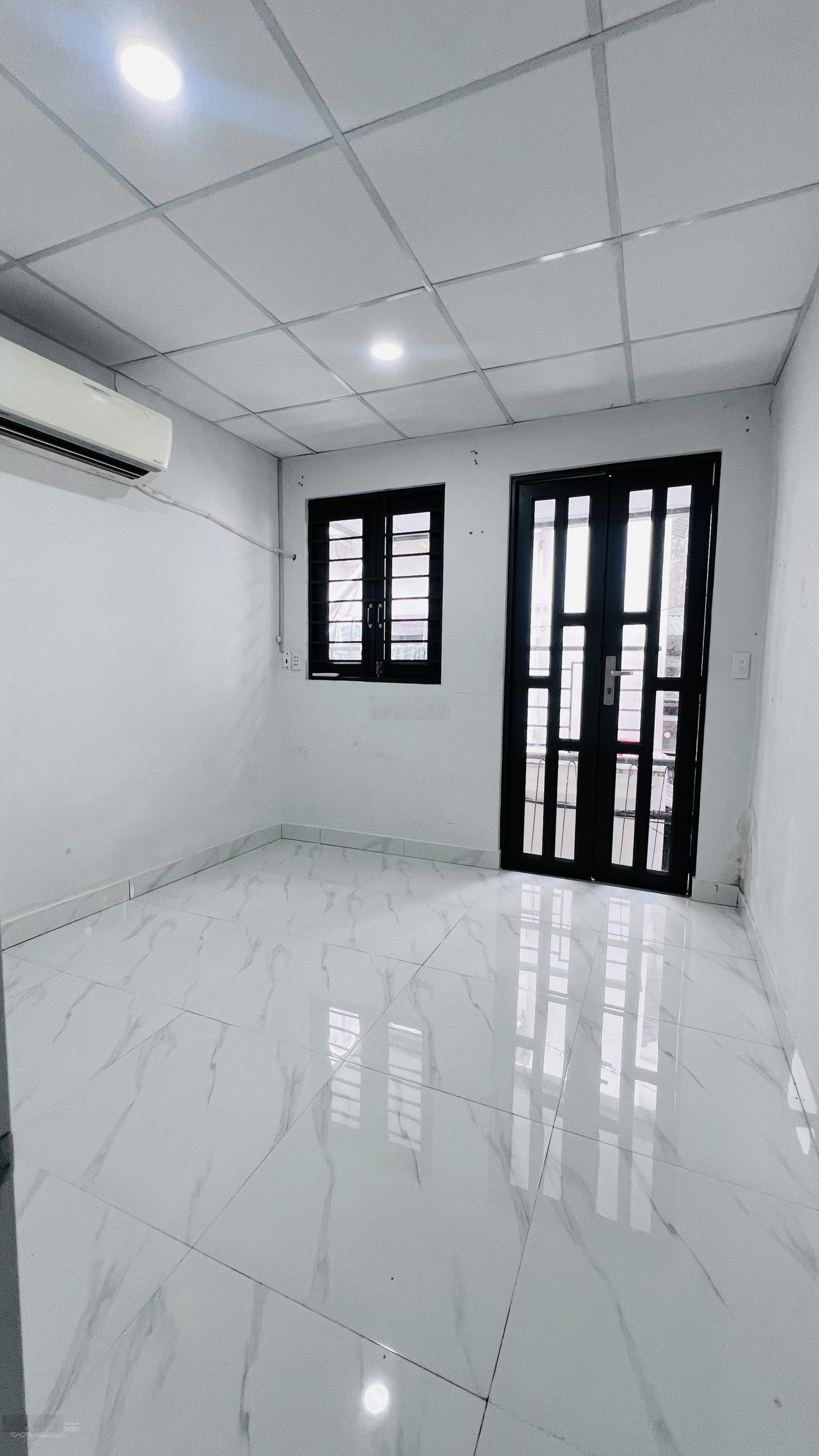 Nhà Quận 1 - Nguyễn Cư Trinh 30m2 2 tầng - Nhỉnh 4 tỷ - 2PN