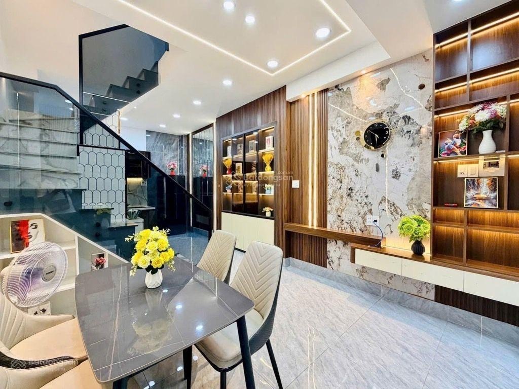 Nhà mới 2 tầng- 27m2- đường số 8- nhỉnh 4.x tl