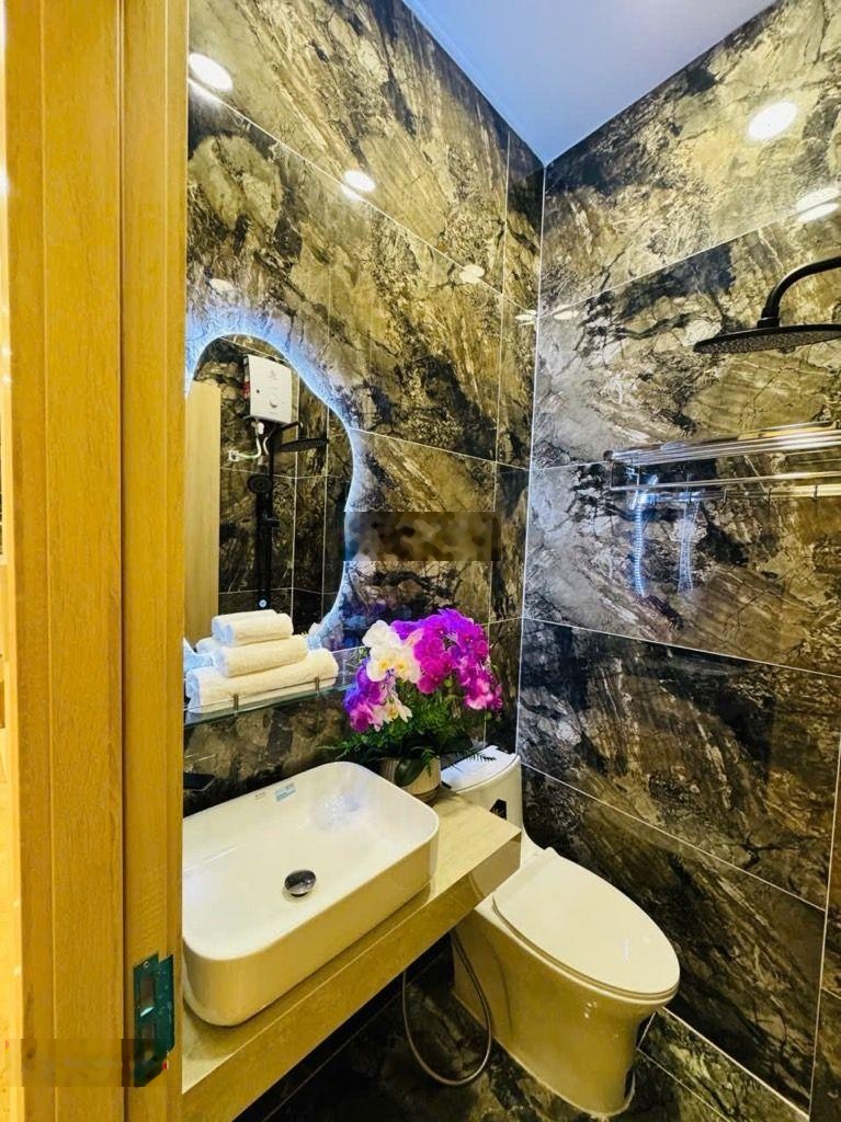 Tân bình, hẻm ô tô thông - nhà mới đẹp tặng full nội thất xịn - mua chỉ việc dọn vào ở