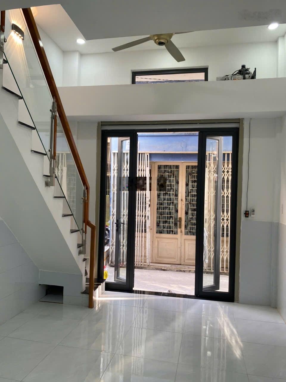 Bán nhanh xoay vốn nhà Tân Bình giáp Q11 nhà đẹp