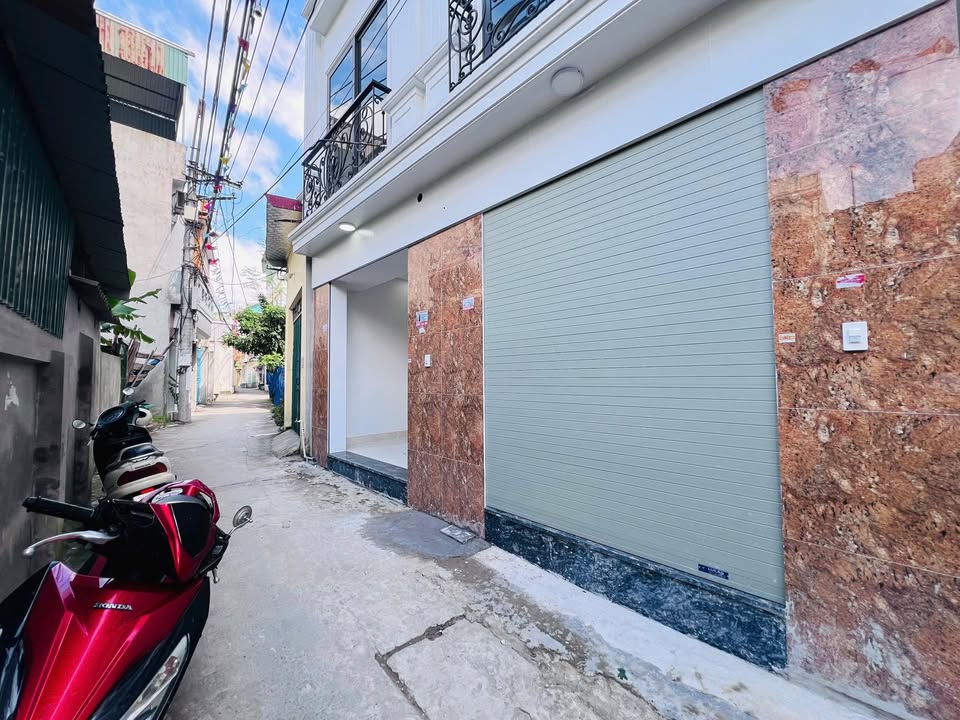 Bán nhà Kim Chung, Hoài Đức, lô góc, ngõ thông, bãi đỗ ô tô cạnh nhà