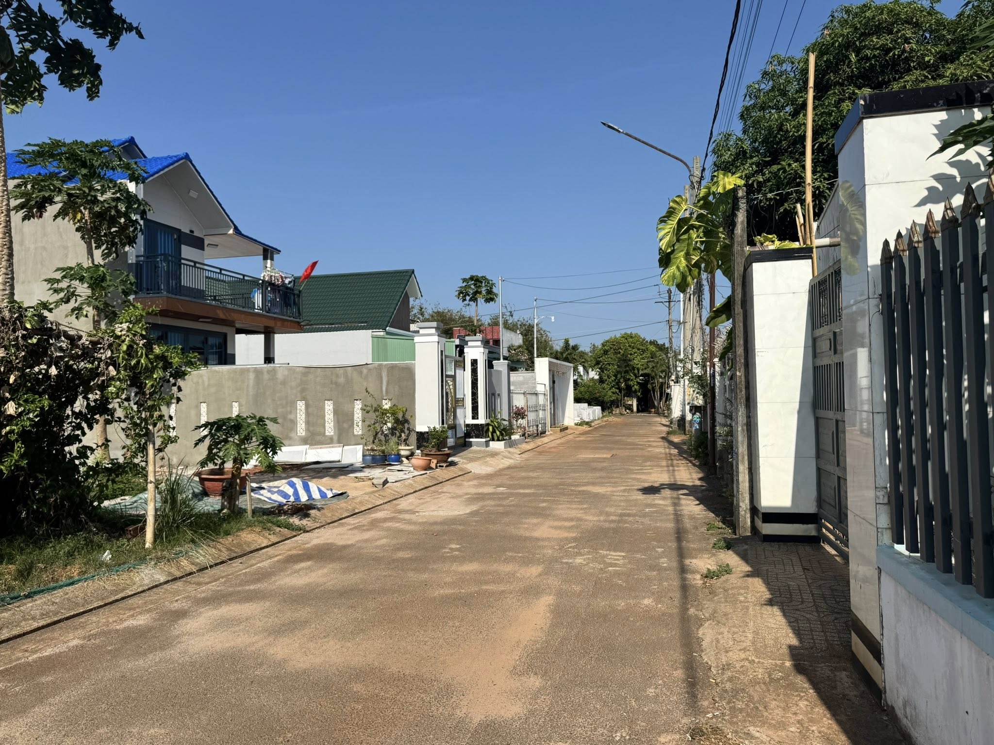 Bán lô góc 2 mặt tiền nhánh đường số 50, Hòa Long - phường Tam Long, thành phố Hồ Chí Minh, giá 2.45 tỷ