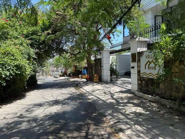 Bán lô đất biệt thự mặt tiền đường Vi Ba, phường Vũng Tàu, giá 24 tỷ