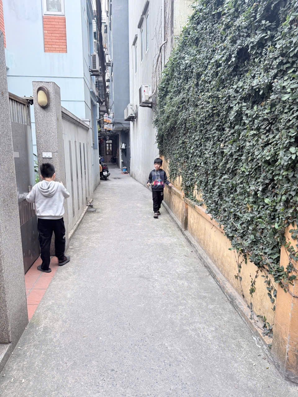 Bán nhà tại ngõ 442 Vĩnh Hưng, khu dốc Đoàn Kết, giá 3.35 tỷ