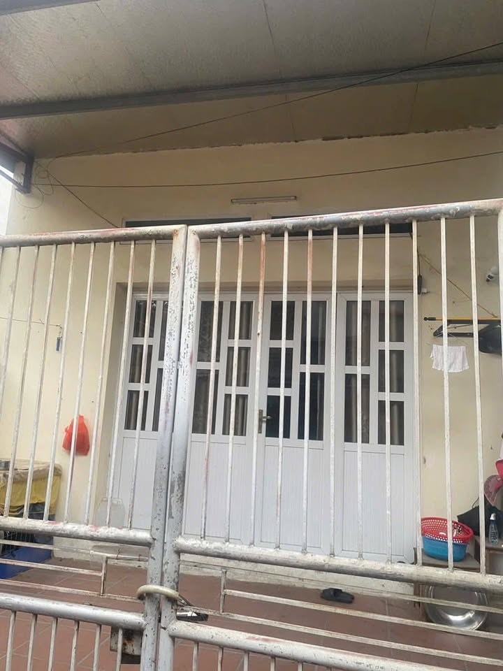 Bán nhà trung tâm Phúc Yên, phường Trưng Trắc cũ, diện tích 80m2, full thổ cư, ngõ xe máy