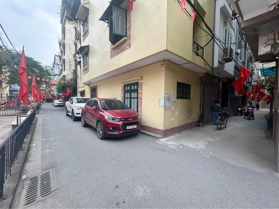 Bán nhà Phùng Chí Kiên, Cầu Giấy, 35m2, giá 9,35 tỷ