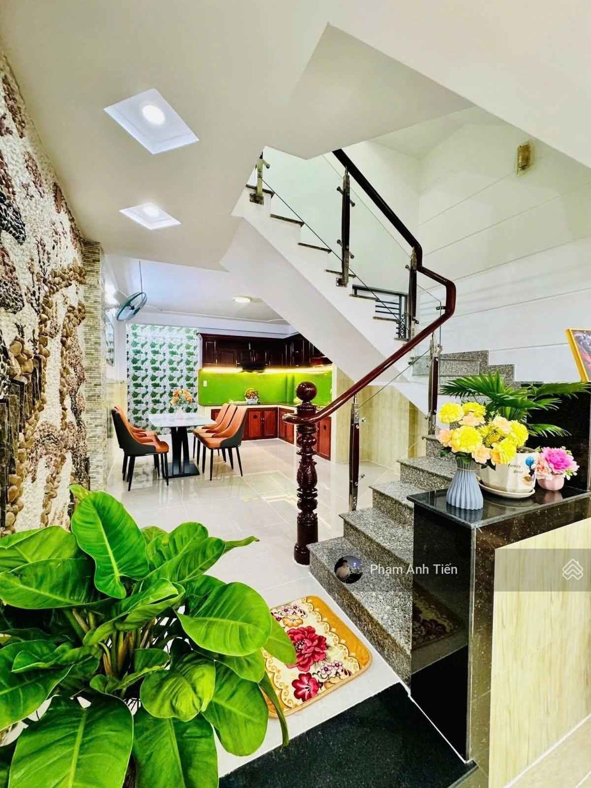 Bán nhà đang cho thuê 32 triệu, đường Phan Văn Hân - Bình Thạnh. 4Tỷ090/76,3m2. Gần chợ Thị Nghè