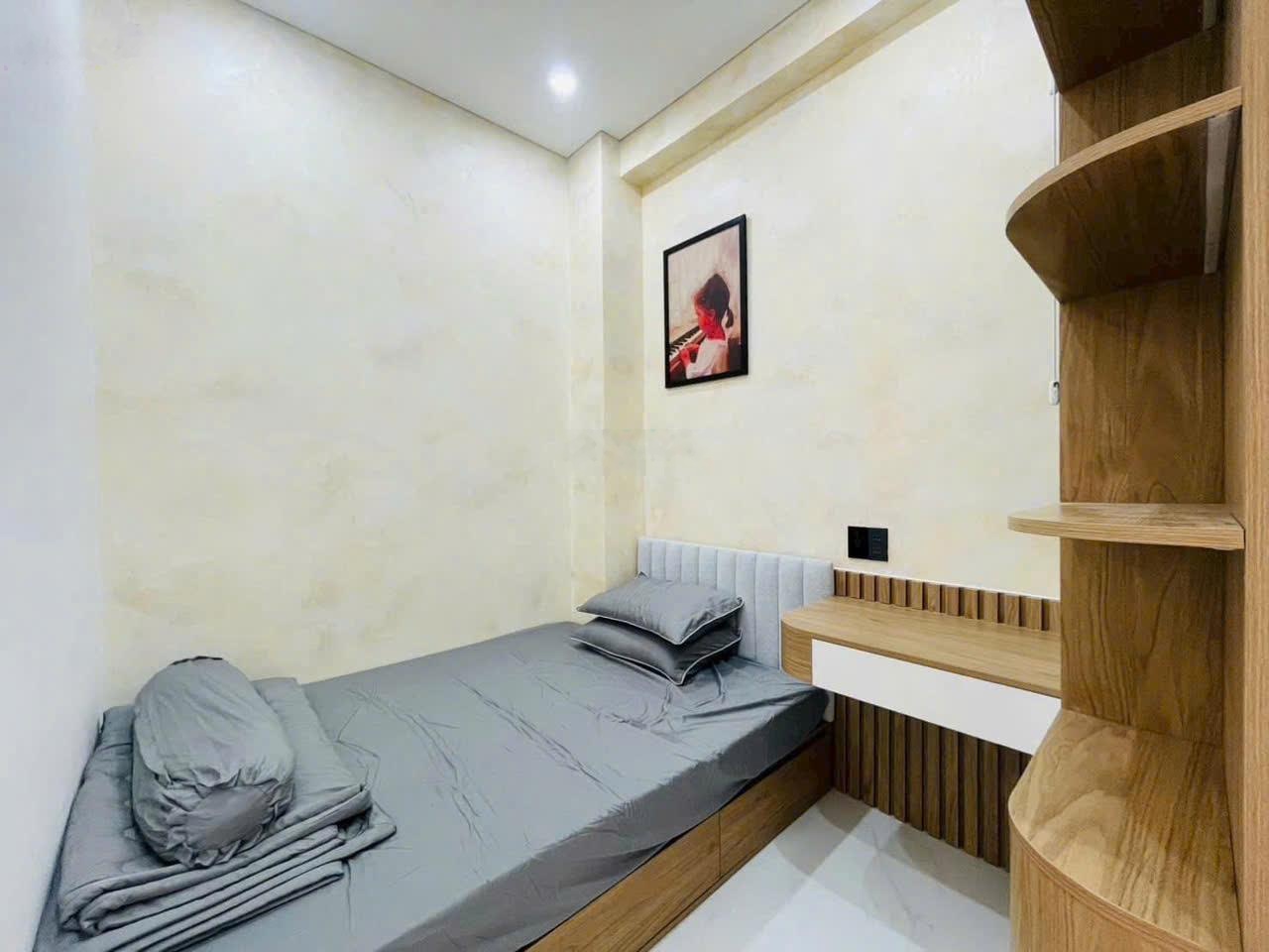 Bán gấp 1,5 tỷ. Nhà 34m2 Nơ Trang Long P7 Bình Thạnh. Hẻm 4m thông, sổ riêng, ở ngay Bình Thạnh!